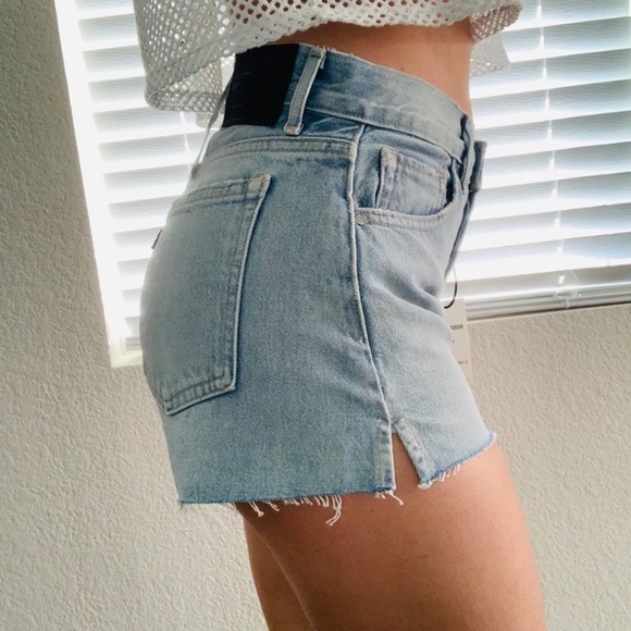 LEVI'S MADE & CRAFTED CHEEKY LIGHT BLUE HIGH SHORT - Picture 8 of 8